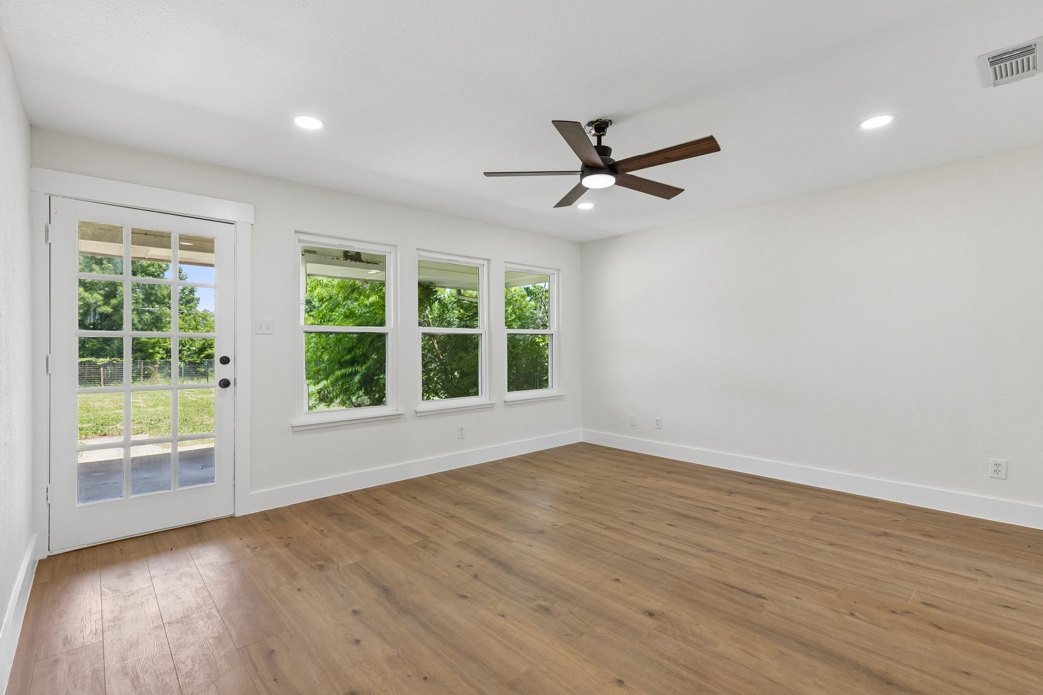 3128 Darby Lane