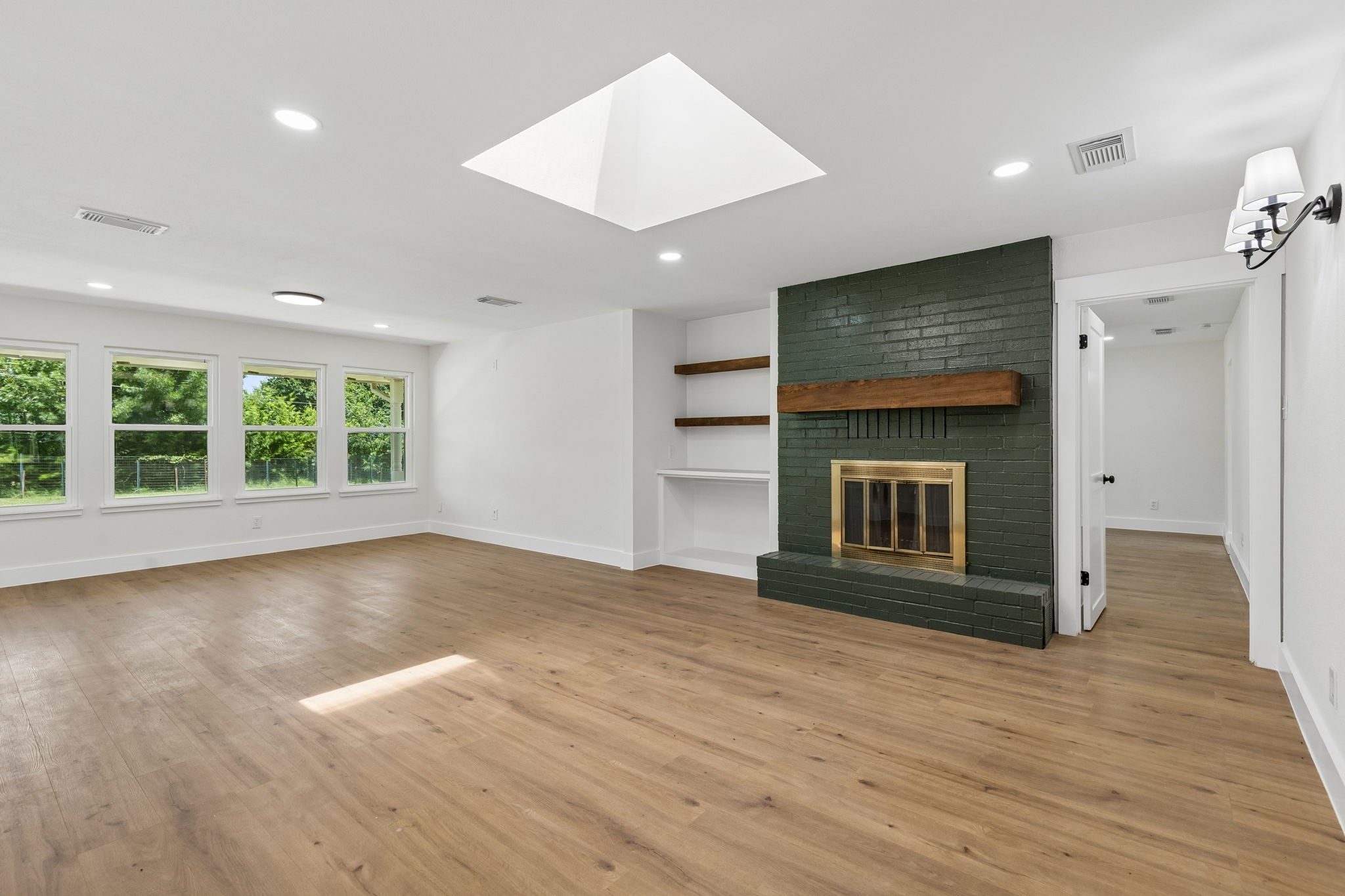 3128 Darby Lane
