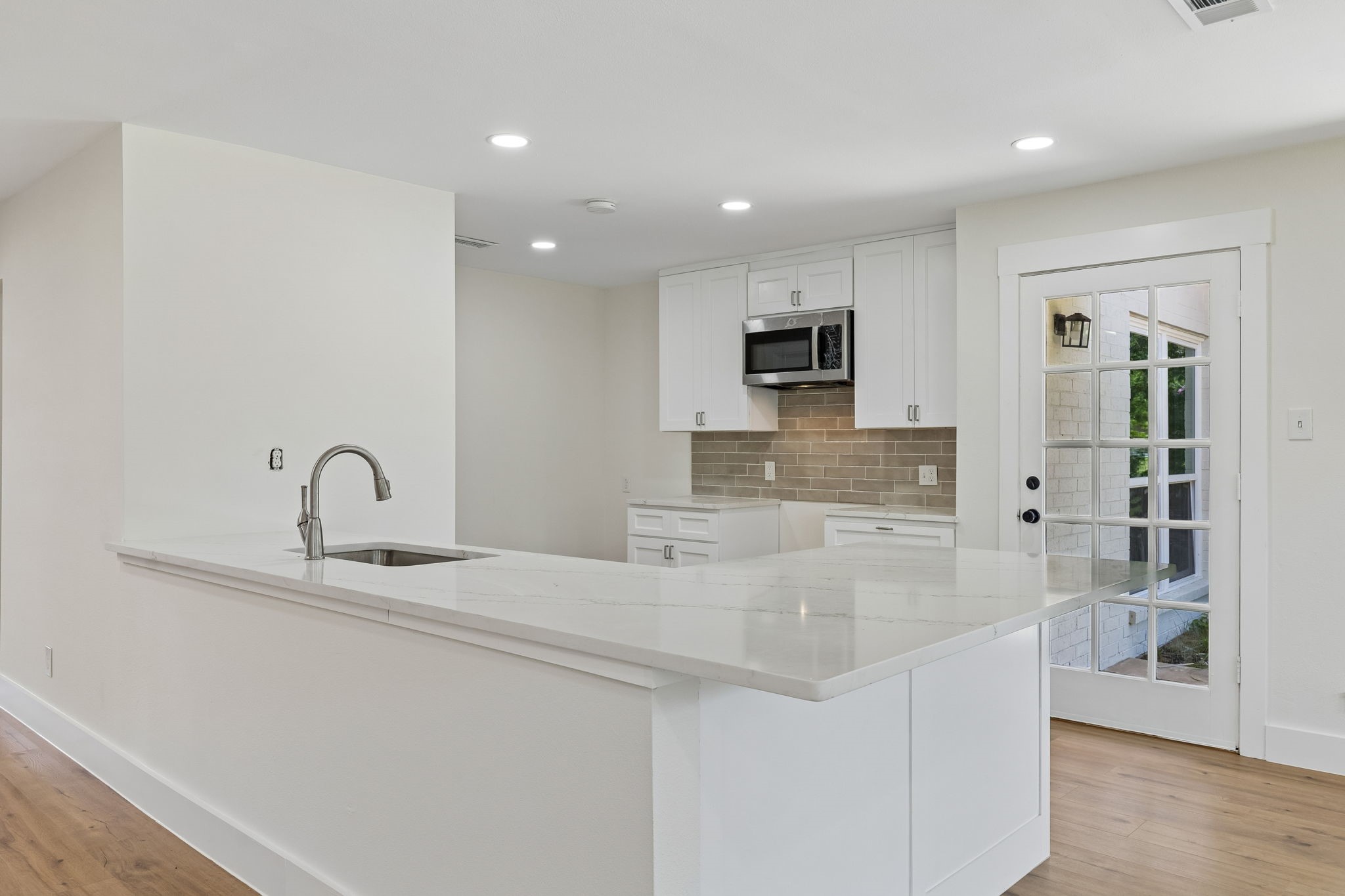 3128 Darby Lane