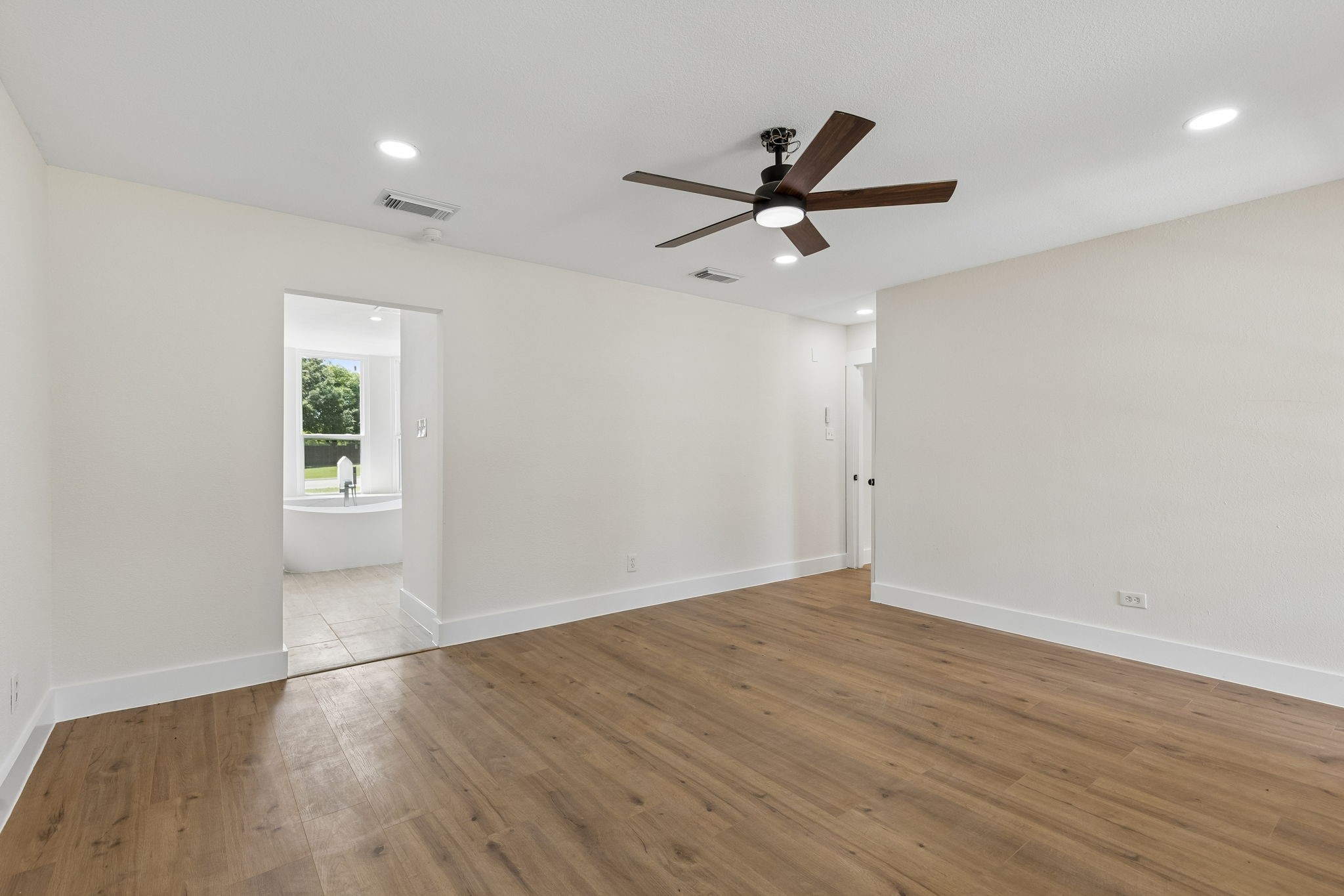 3128 Darby Lane