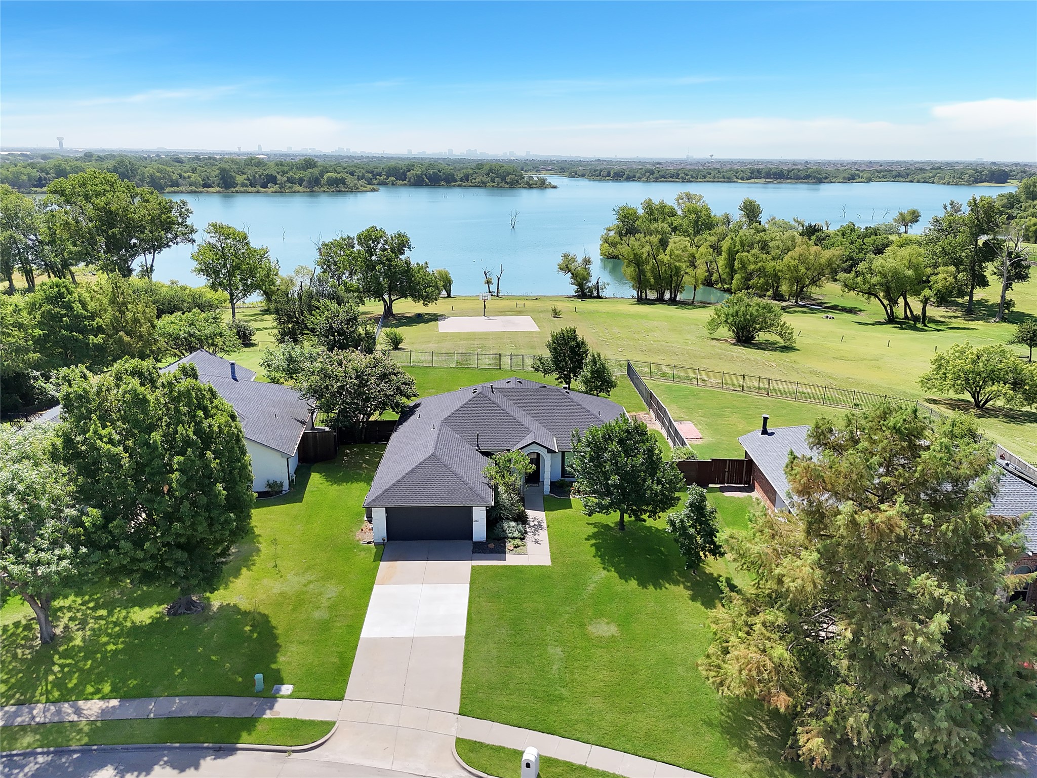 332 Hardwicke Lane
