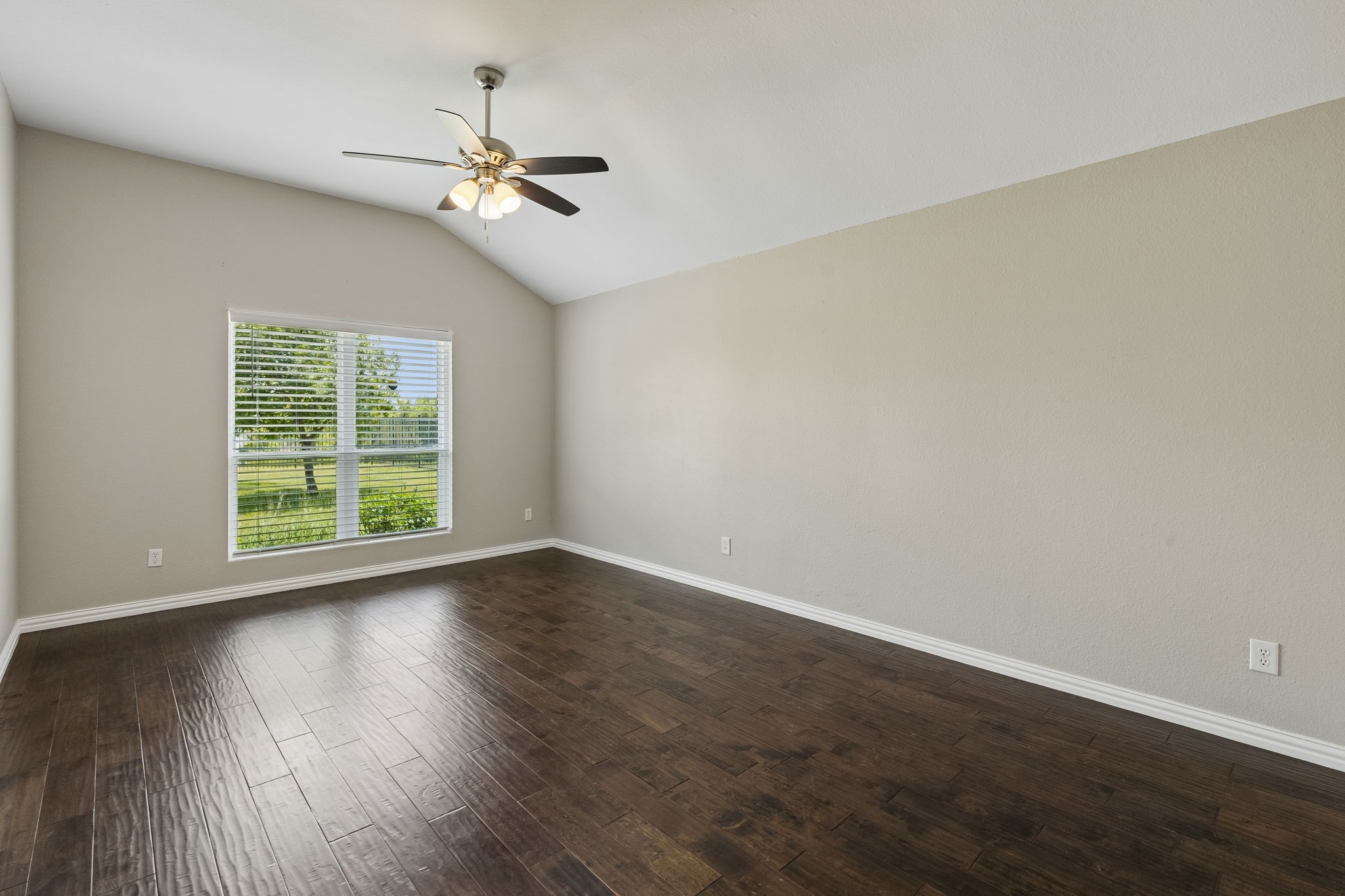 332 Hardwicke Lane