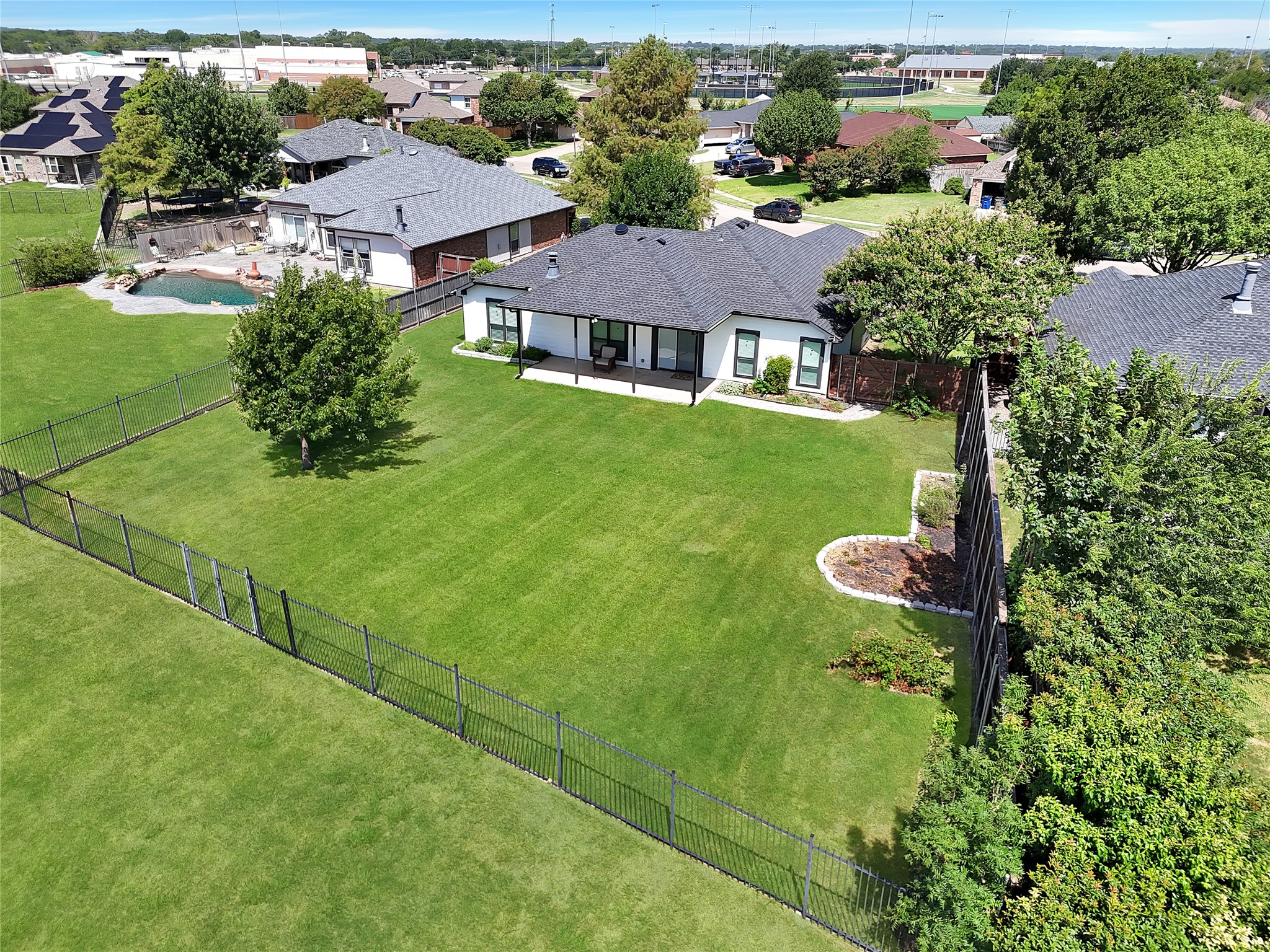 332 Hardwicke Lane