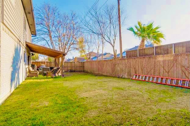 7406 Armstrong Lane