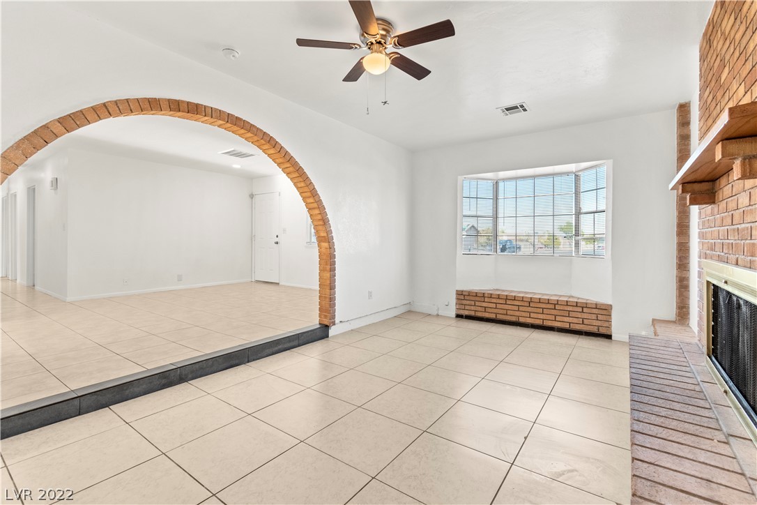 417 North Torrey Pines Drive