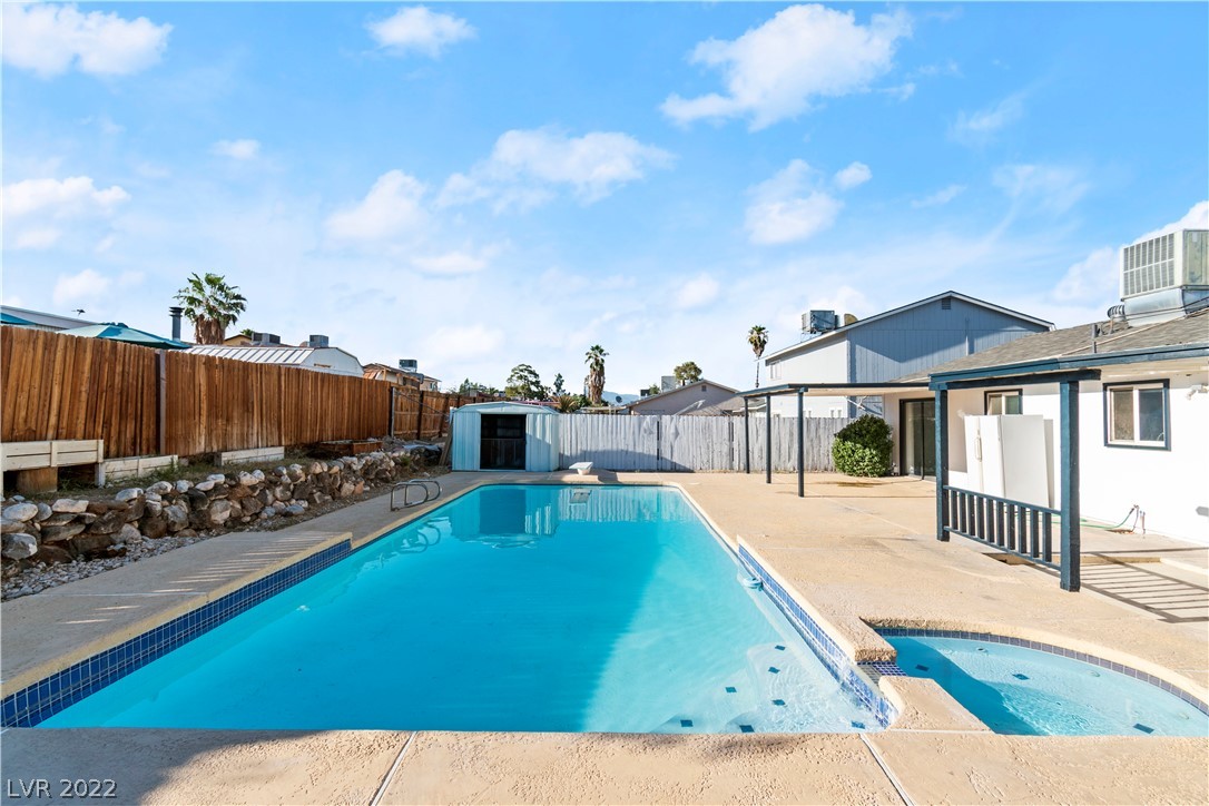 417 North Torrey Pines Drive