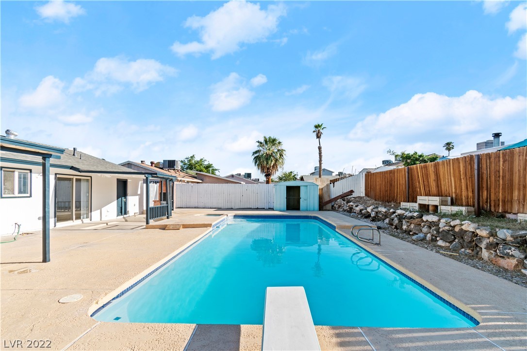 417 North Torrey Pines Drive