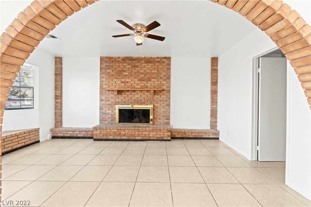417 North Torrey Pines Drive