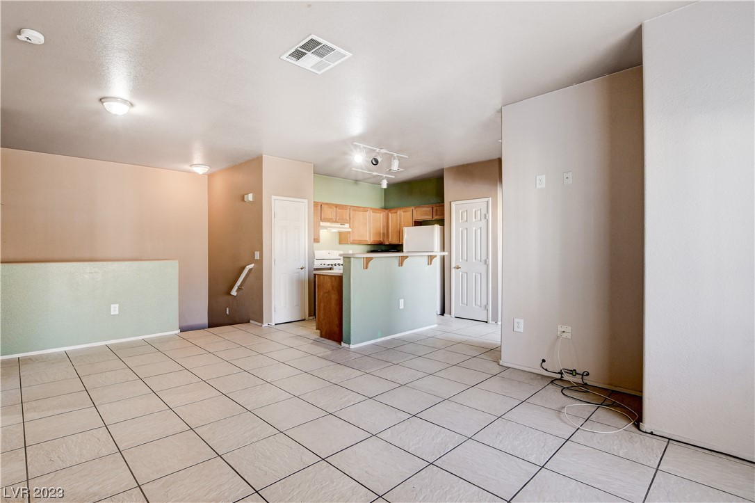 6170 East Sahara Avenue 1015
