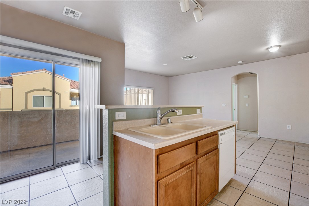 6170 East Sahara Avenue 1015