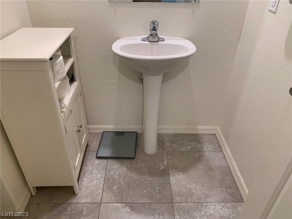 6428 Broadcloth Court