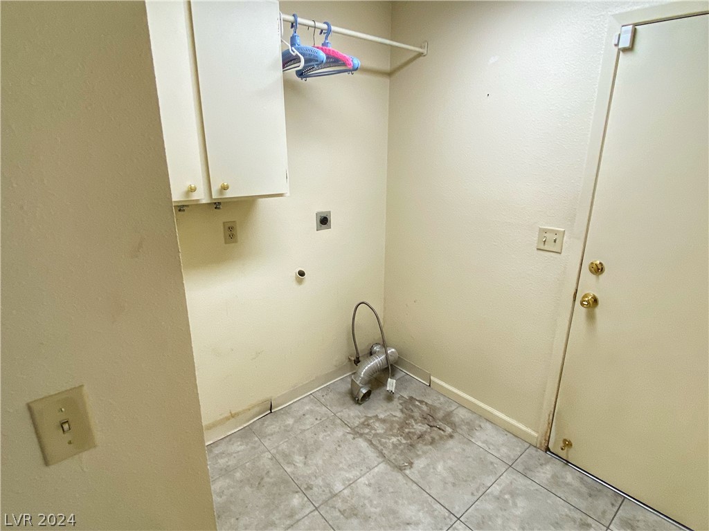 905 Shadow Mountain Place