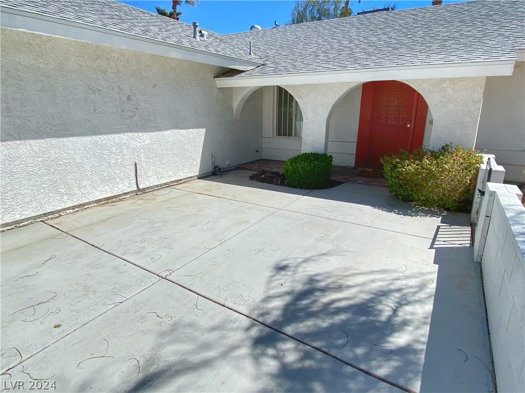 905 Shadow Mountain Place