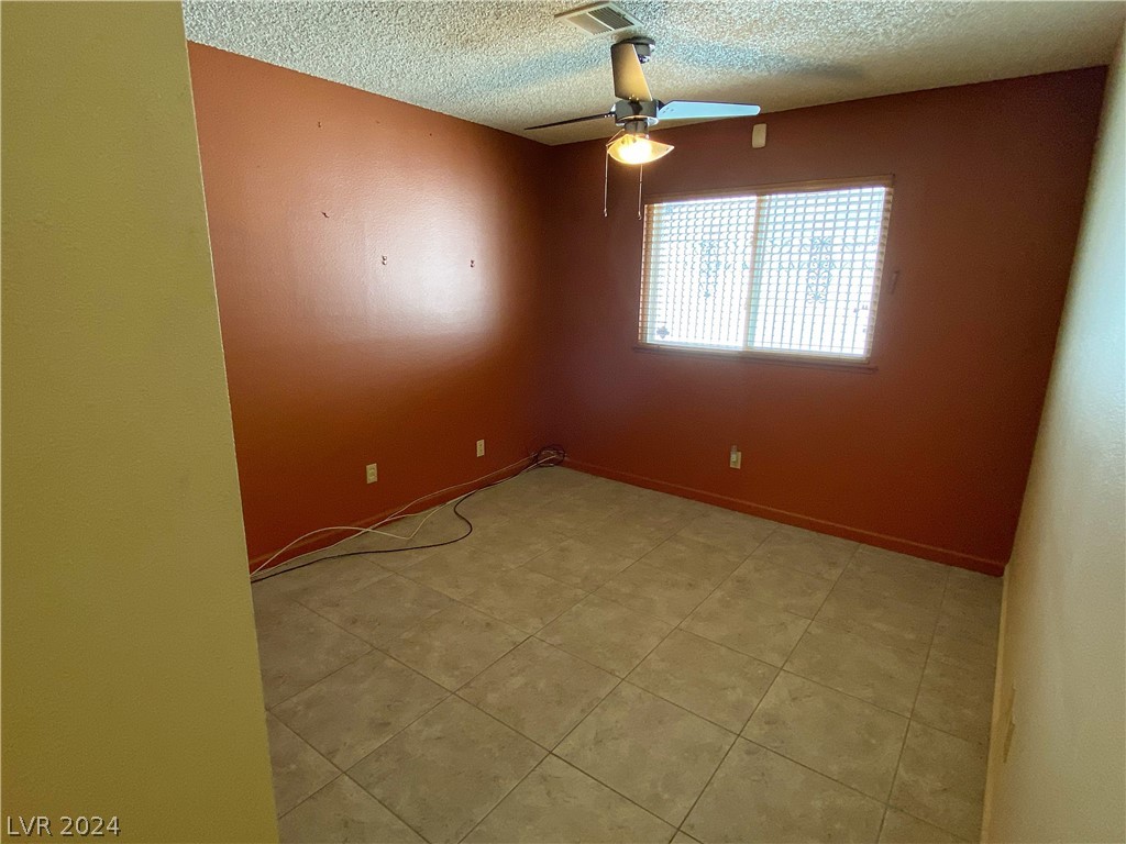905 Shadow Mountain Place