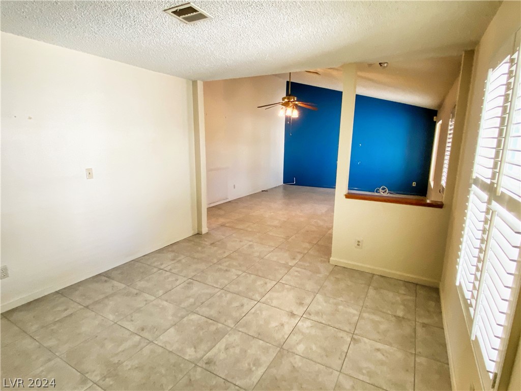 905 Shadow Mountain Place