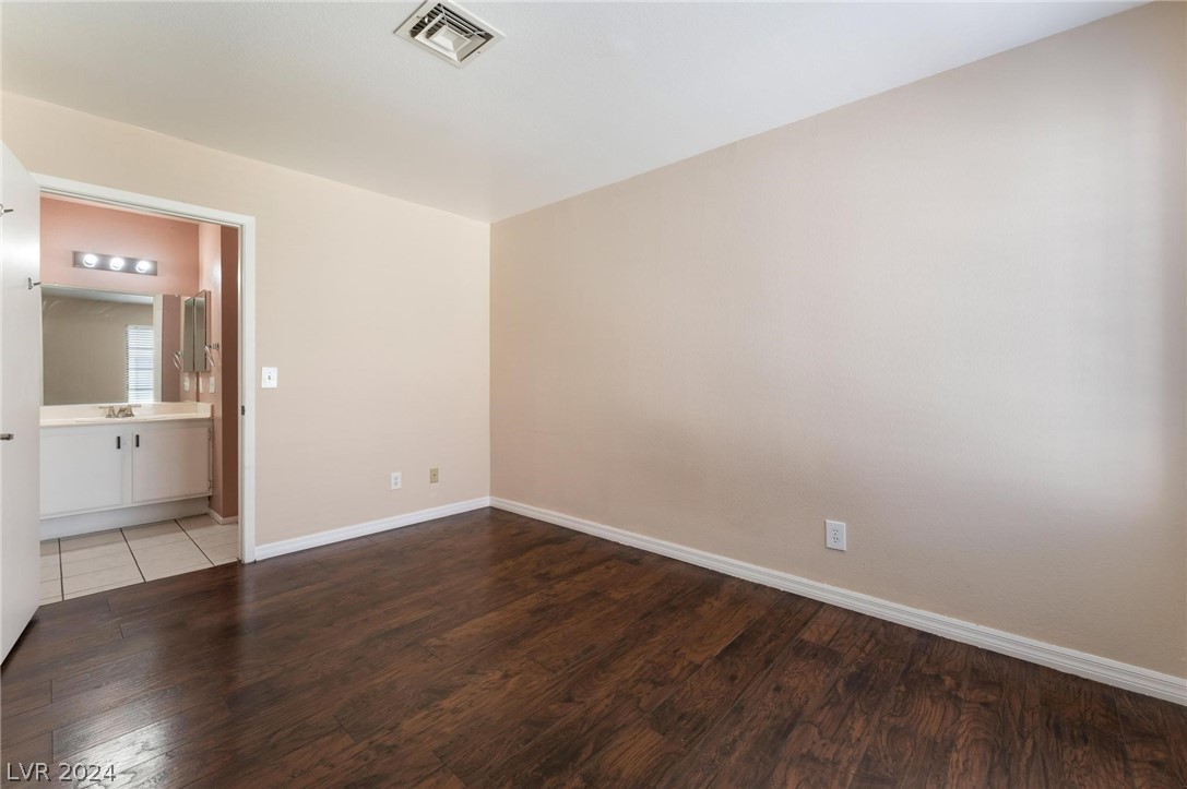 4885 South Torrey Pines Drive 202