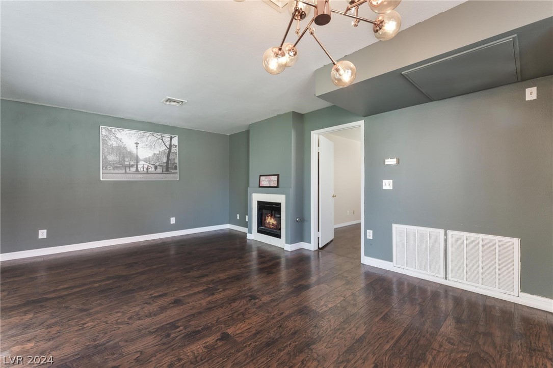 4885 South Torrey Pines Drive 202