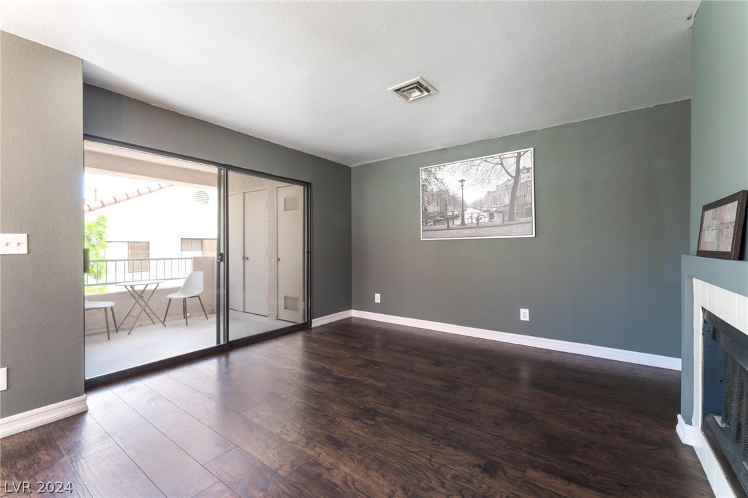 4885 South Torrey Pines Drive 202