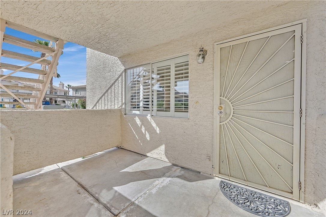 944 Falconhead Lane 102