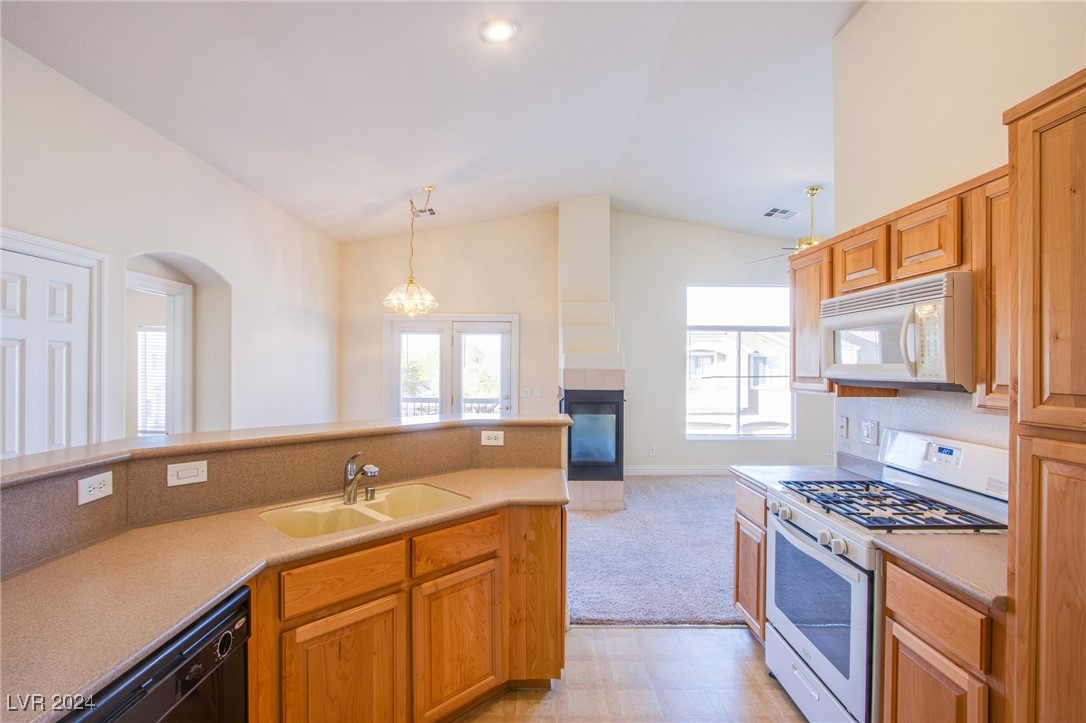 6624 Lavender Lilly Lane 1