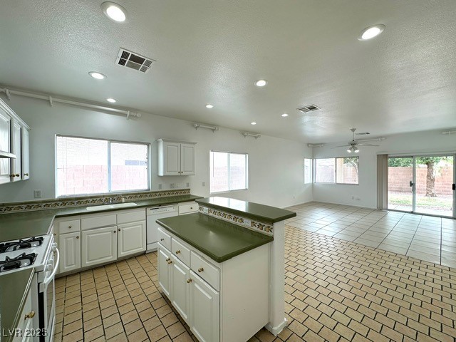 4713 Vista Del Rey Court