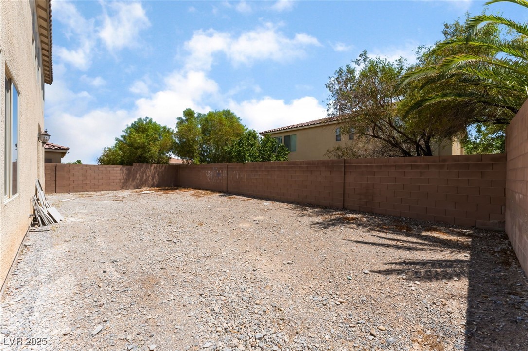 9319 White Waterfall Avenue