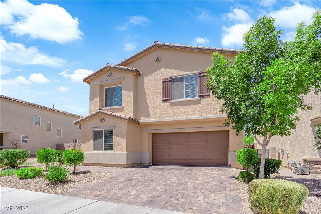 4833 Royal Magnolia Street