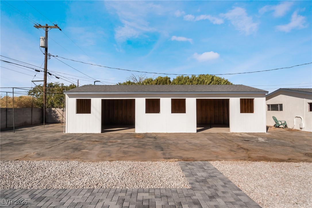 616 Lacy Lane