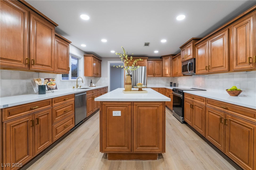 616 Lacy Lane