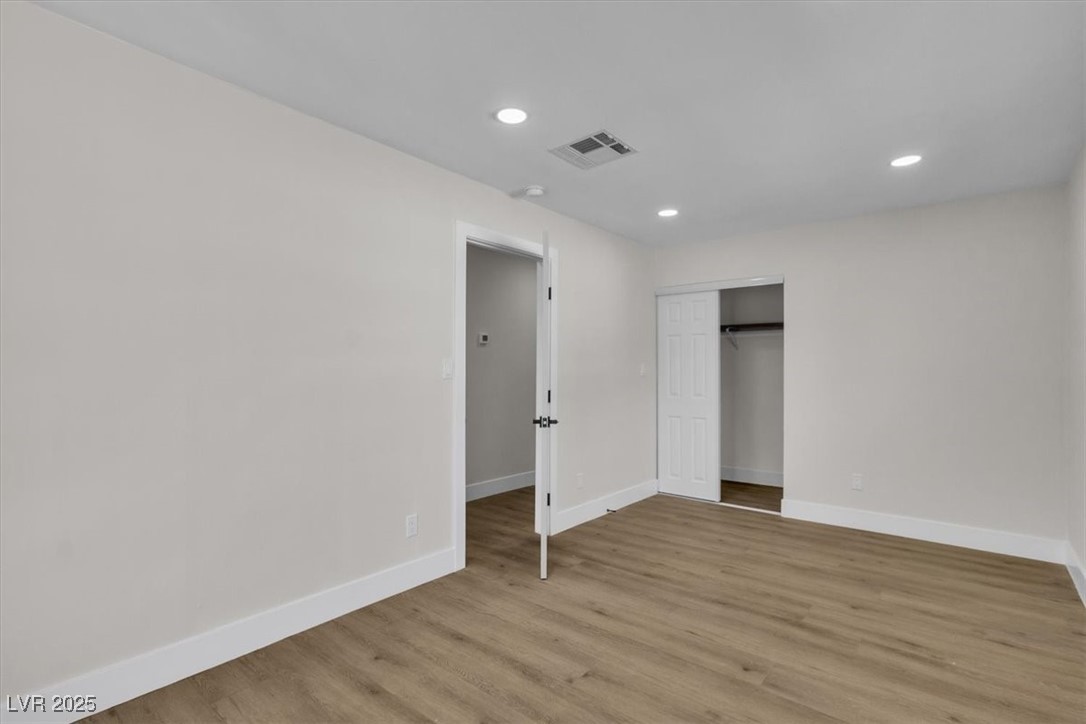 2504 Llewellyn Drive