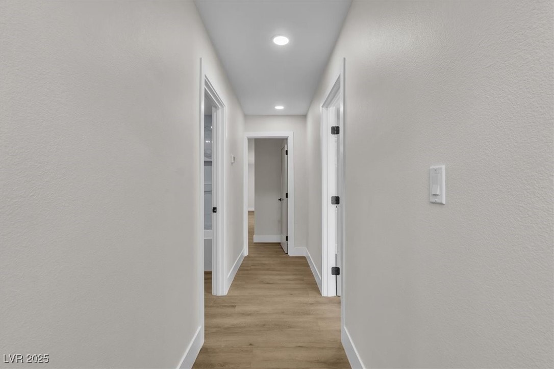 2504 Llewellyn Drive