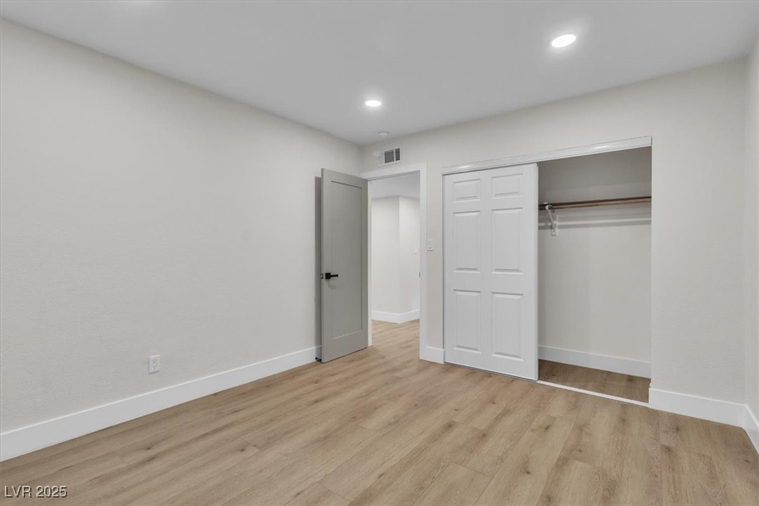 2504 Llewellyn Drive