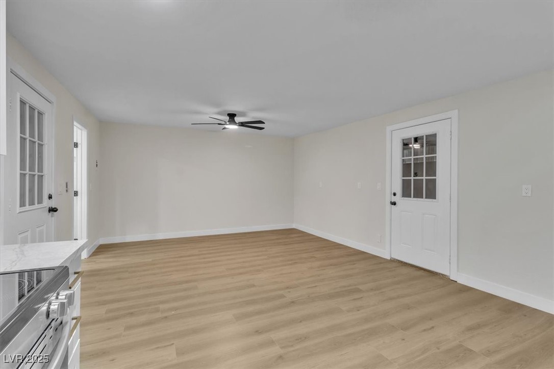 2504 Llewellyn Drive