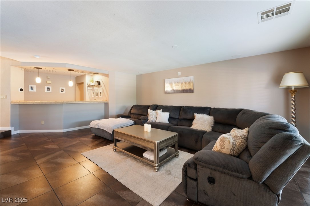 3921 White Castle Street