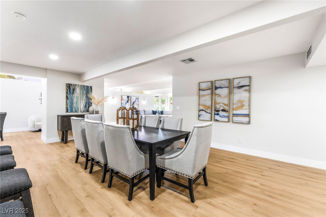 2504 Llewellyn Drive