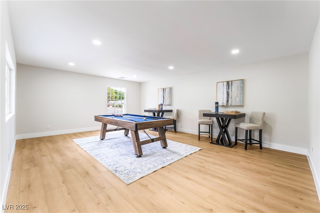 2504 Llewellyn Drive