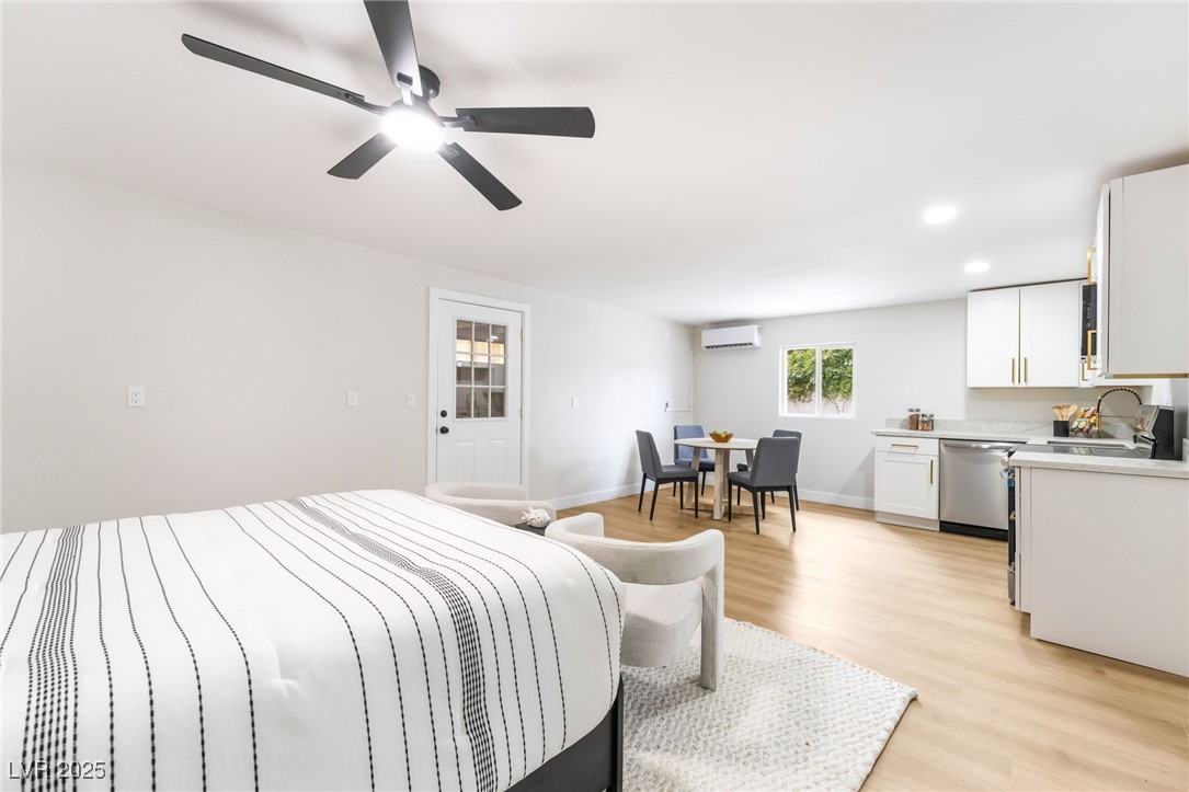 2504 Llewellyn Drive