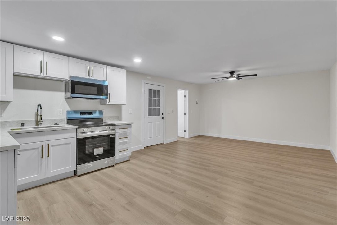 2504 Llewellyn Drive