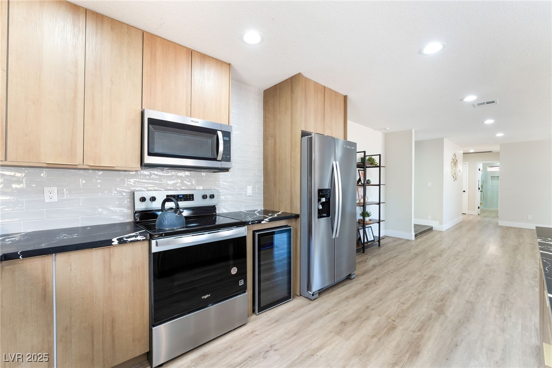 5500 Avenida Vaquero