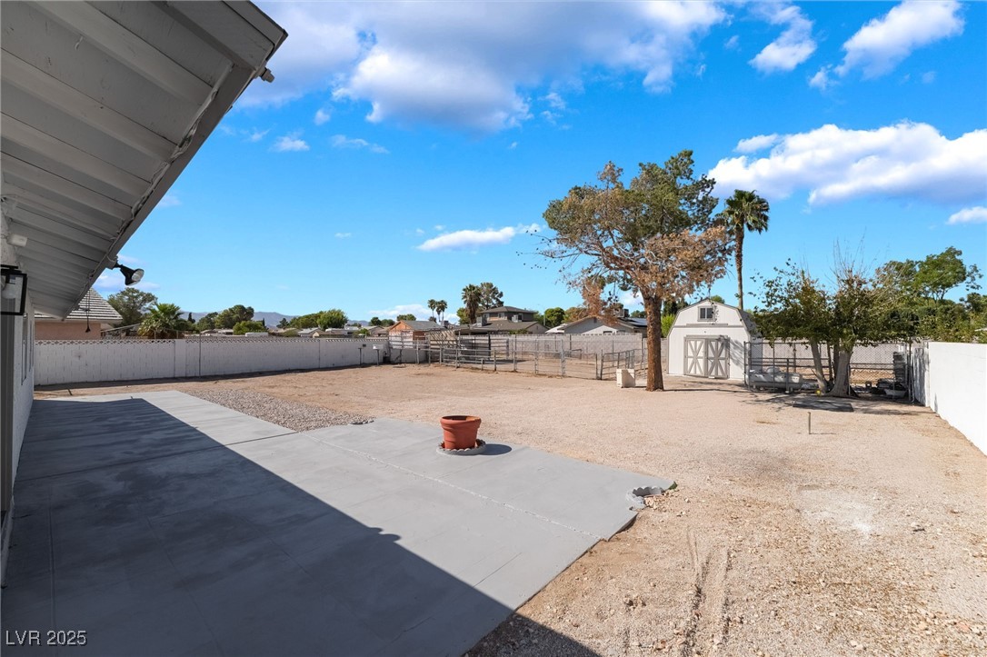 5500 Avenida Vaquero