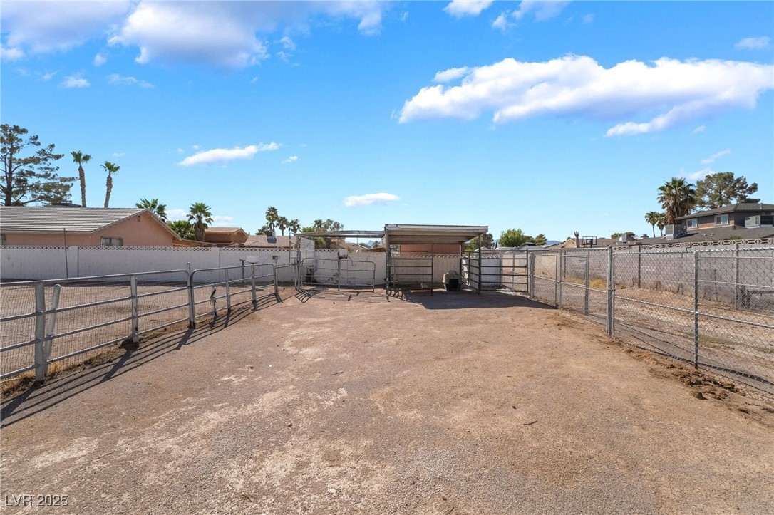 5500 Avenida Vaquero