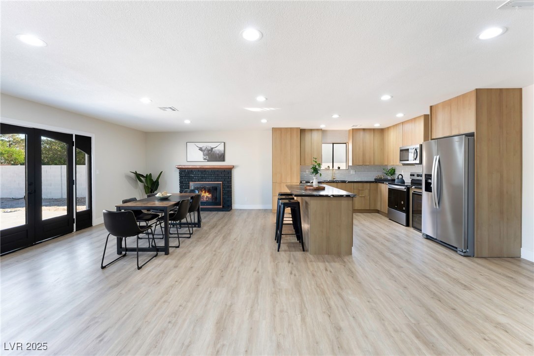 5500 Avenida Vaquero