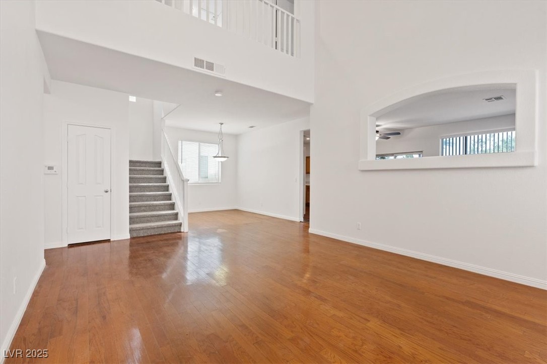 3560 Unique Way