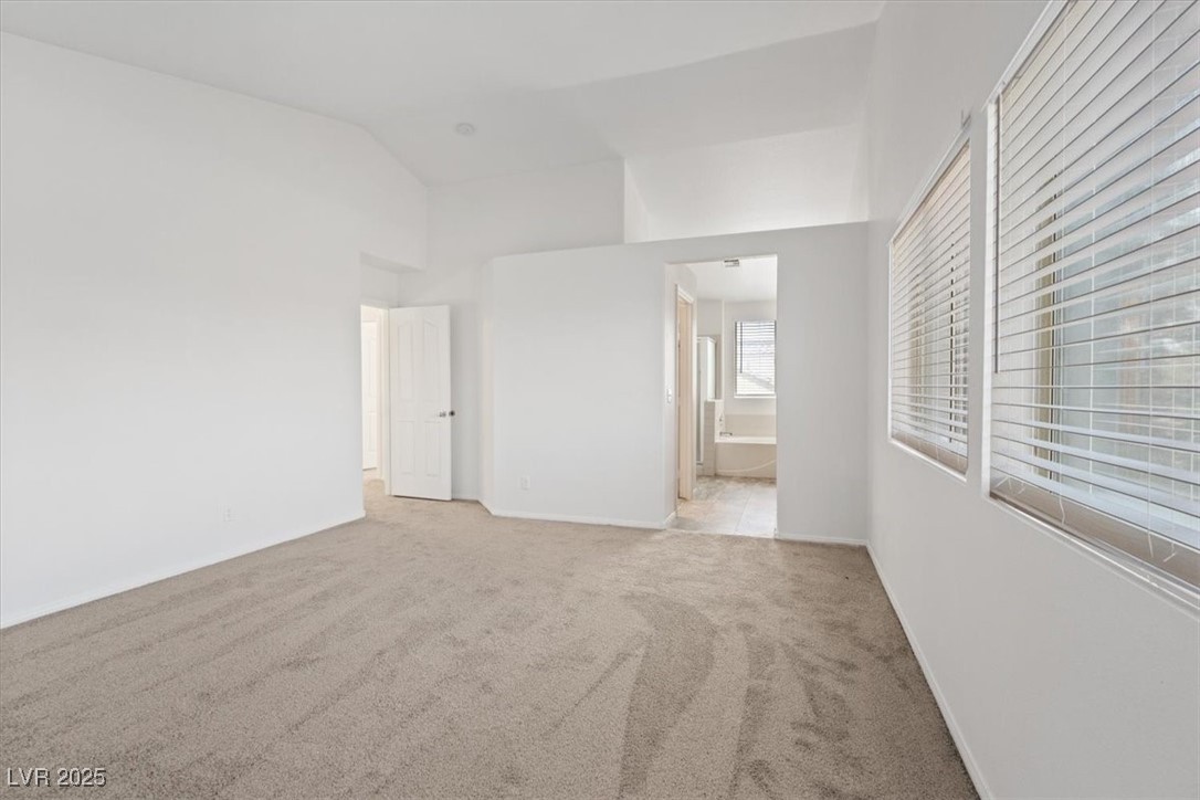 3560 Unique Way