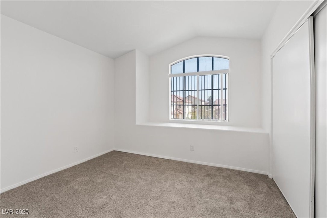 3560 Unique Way