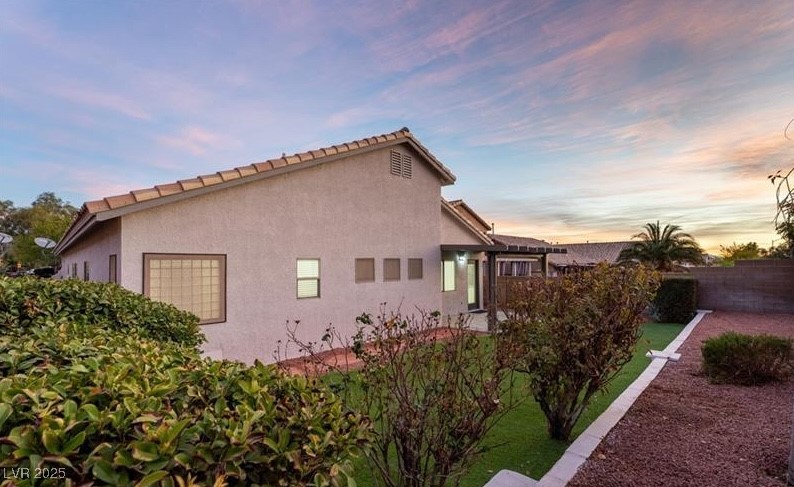 8233 Valley Stream Avenue