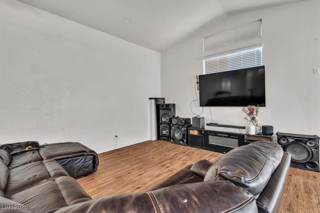 909 Nevada Blaze Avenue