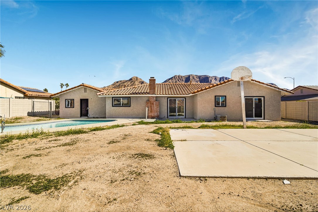 1295 Los Meadows Drive