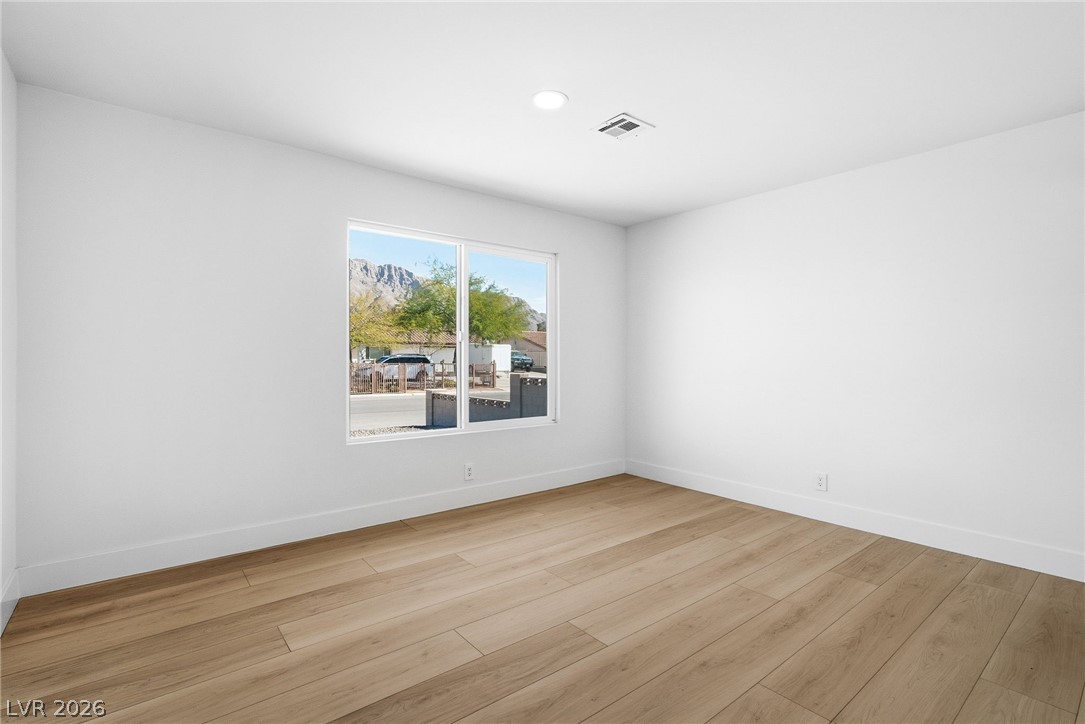 1295 Los Meadows Drive