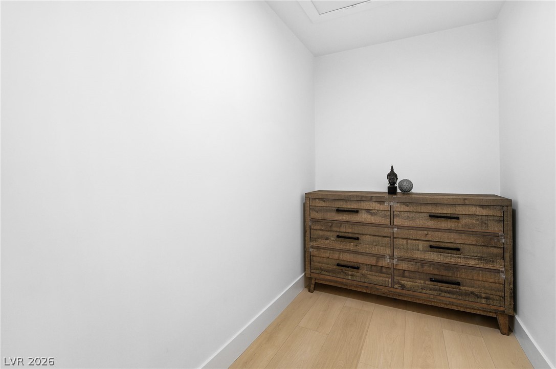 1295 Los Meadows Drive